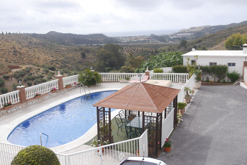 5 bedroom Villa For Sale in La Cala de Mijas, Málaga - thumb 4