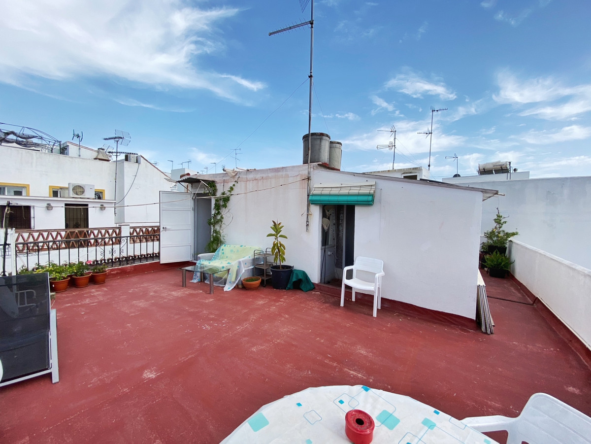 Fantastic opportunity to purchase a small building in quiet pedestrian street near Marbella Old Town, Spain