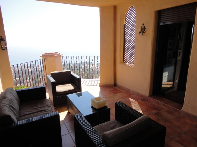 Wonderful corner apartment with panoramic views of the sea, mountains and the coast, within an exclu, Spain