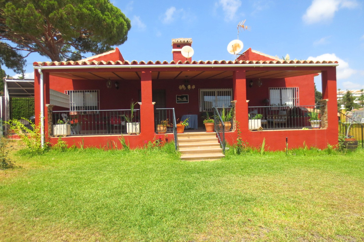 Villa - Chalet en venta en Calahonda, Costa del Sol