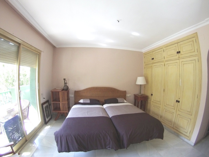 3 bedroom Apartment For Sale in Marbella, Málaga - thumb 5