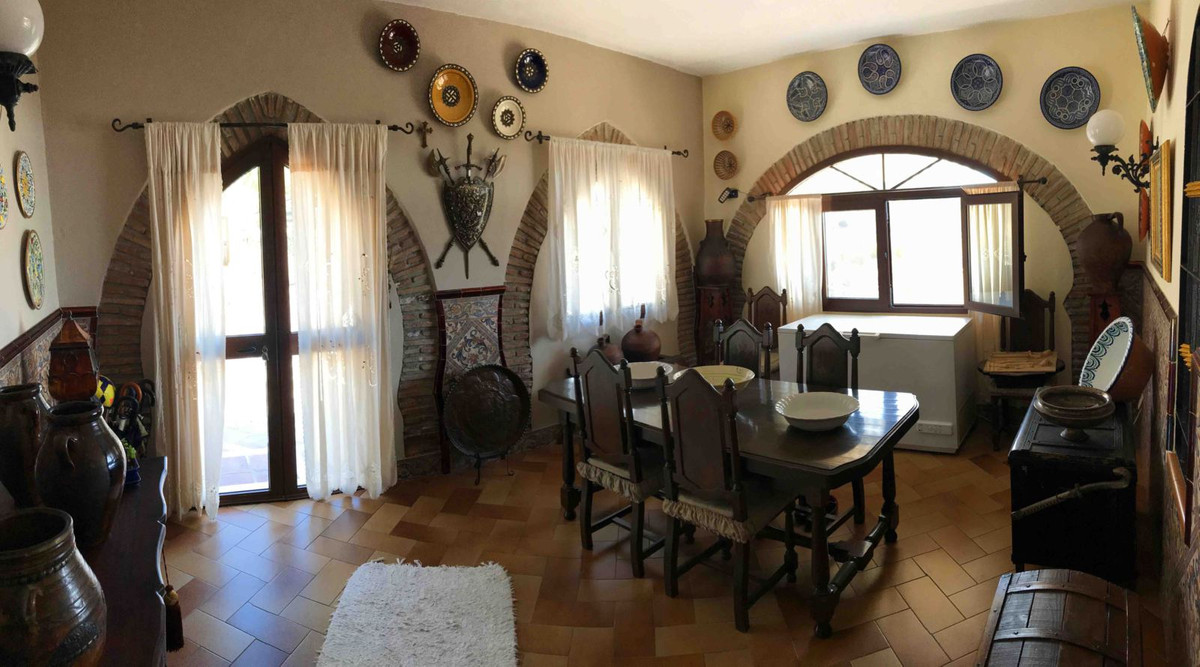 4 bedroom Villa For Sale in Mijas, Málaga - thumb 43