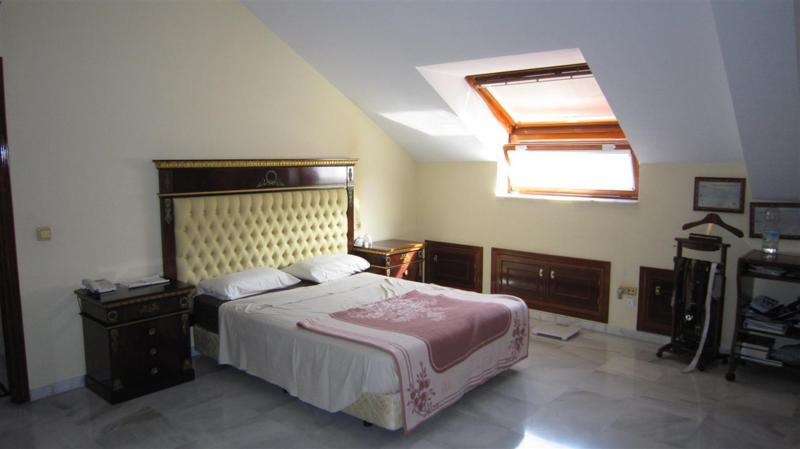 4 bedroom Apartment For Sale in Fuengirola, Málaga - thumb 15