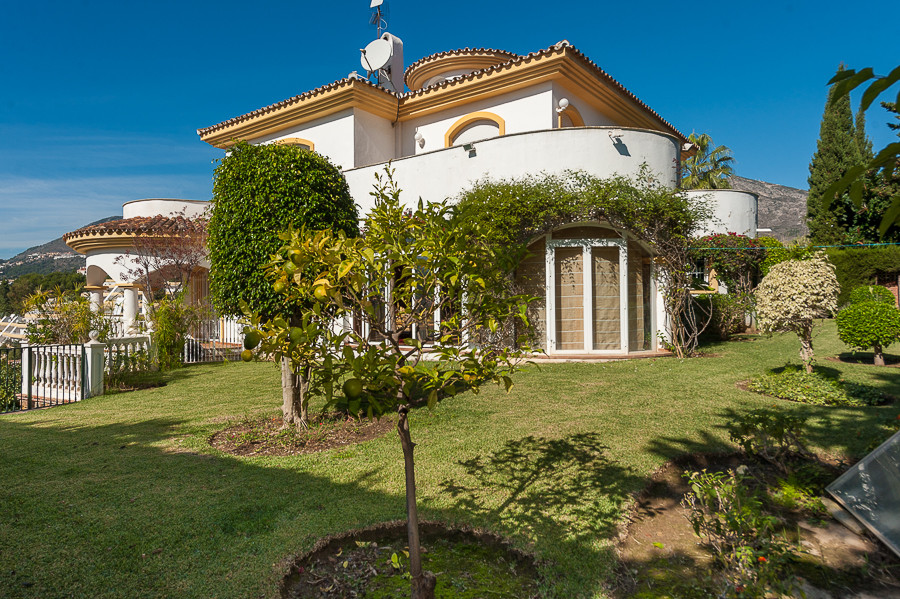 4 bedrooms Villa in Torrequebrada