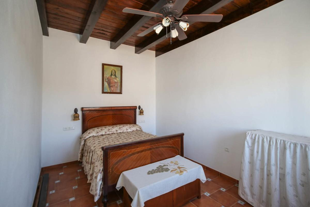 10 bedroom Commercial Property For Sale in Cártama, Málaga - thumb 7