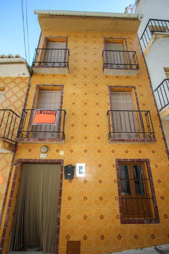 6 bedrooms Townhouse in Guaro