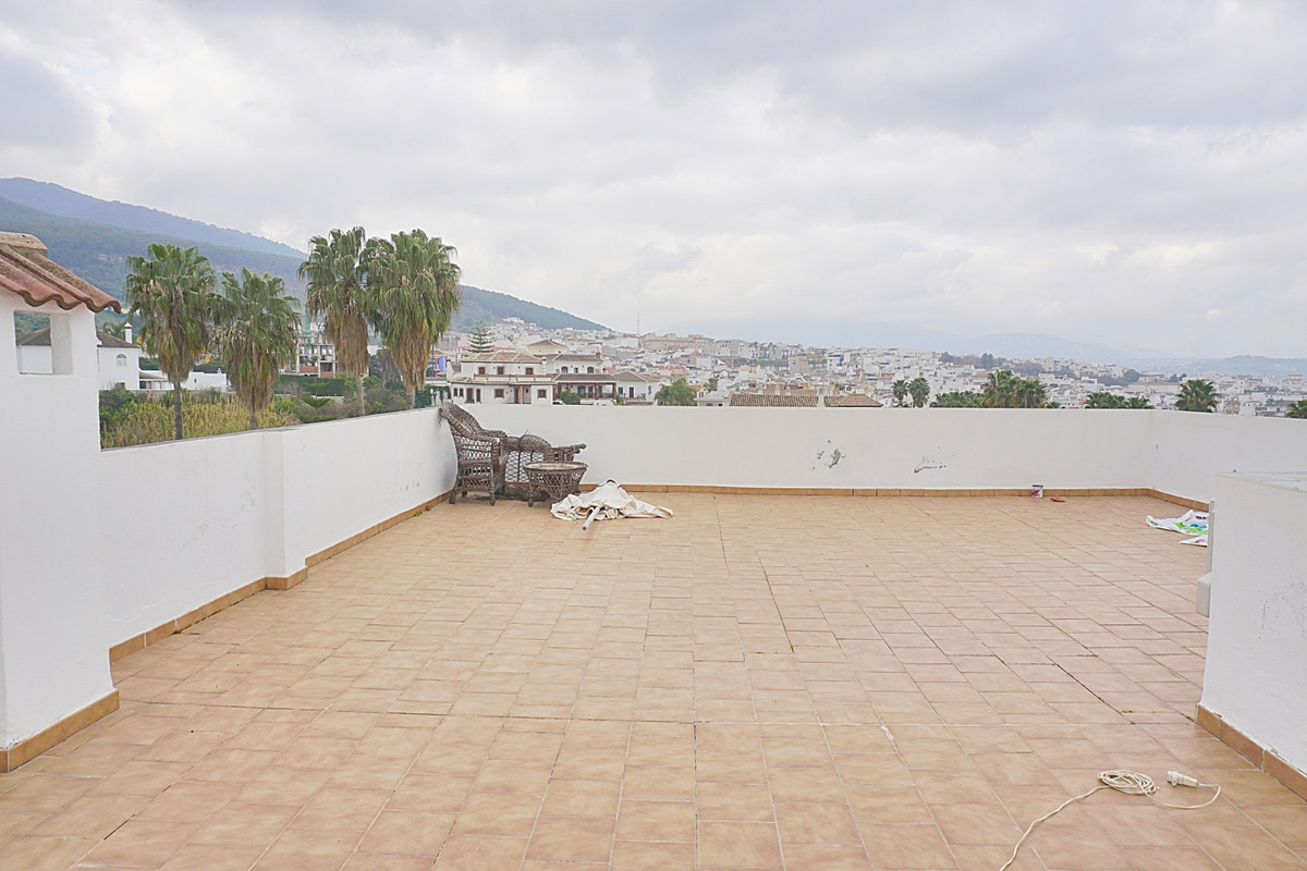 2 bed, 2 bath Apartment - Penthouse - for sale in Alhaurín el Grande, Málaga, for 149,000 EUR