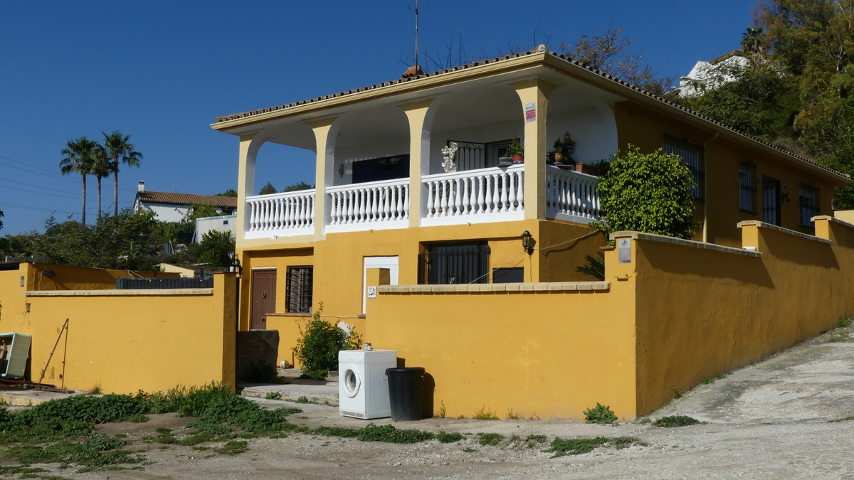 Villa Detached for sale in Benahavís, Costa del Sol