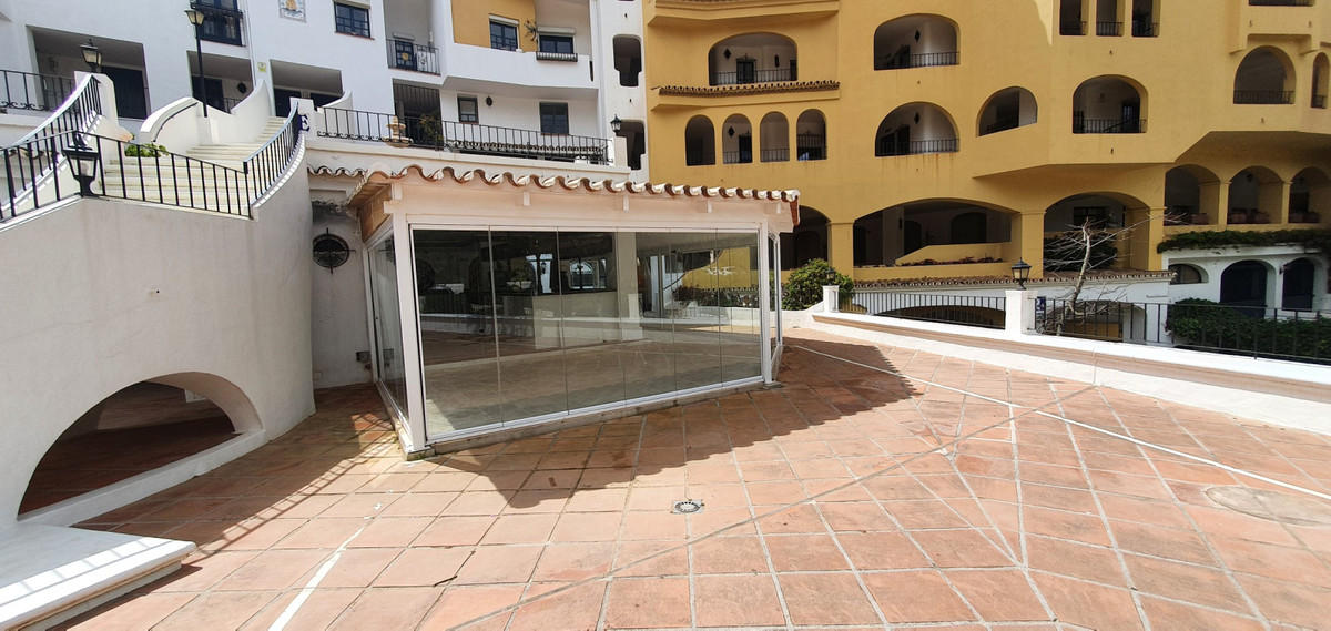 0 bedroom Commercial Property For Sale in Puerto de Cabopino, Málaga - thumb 6