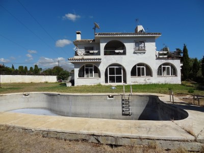 26 bed Property For Sale in Atalaya, Costa del Sol - thumb 6