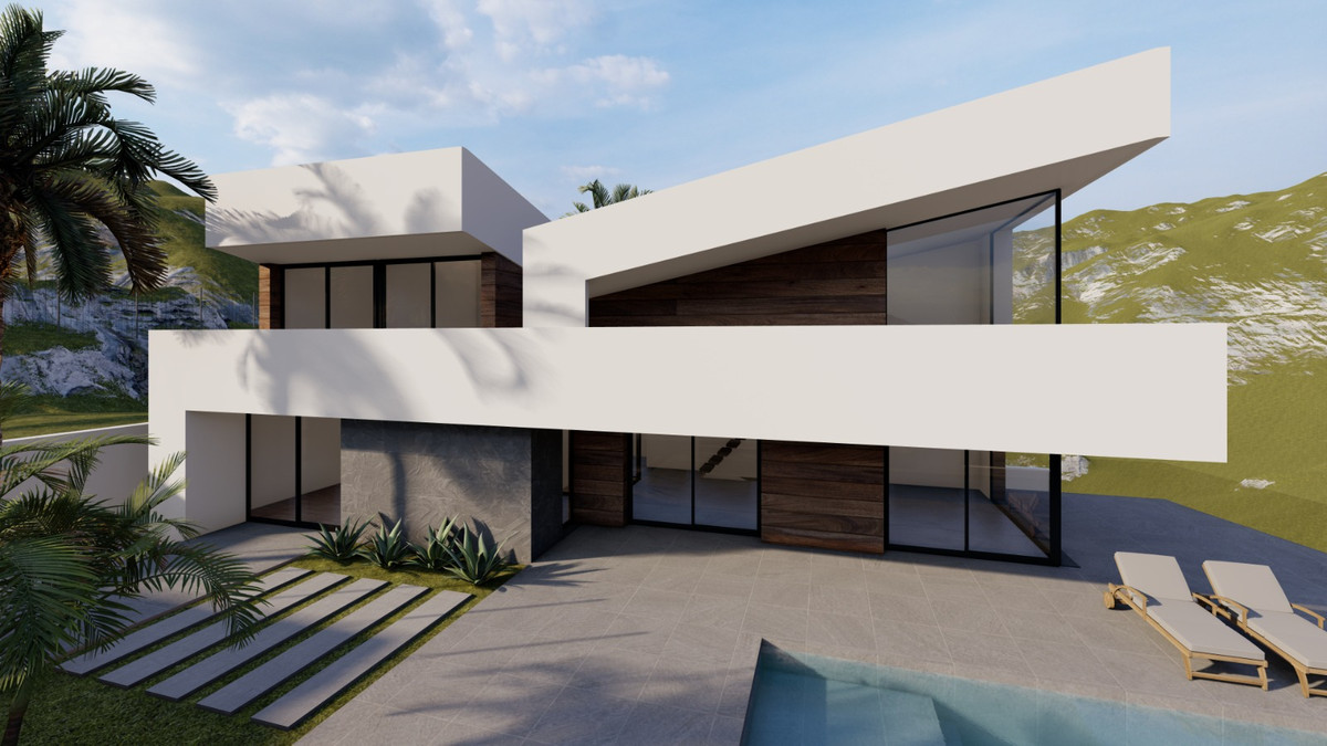  Detached Villa for sale in Benalmadena, Costa del Sol