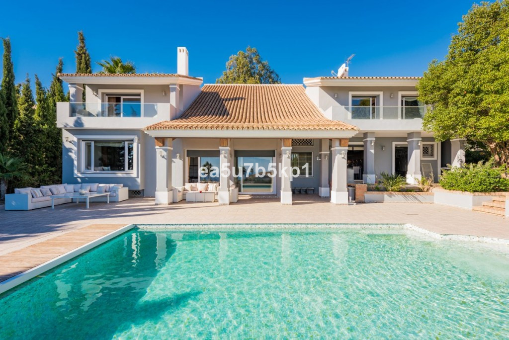 4 Bedroom Detached Villa For Sale Manilva, Costa del Sol - HP2776427