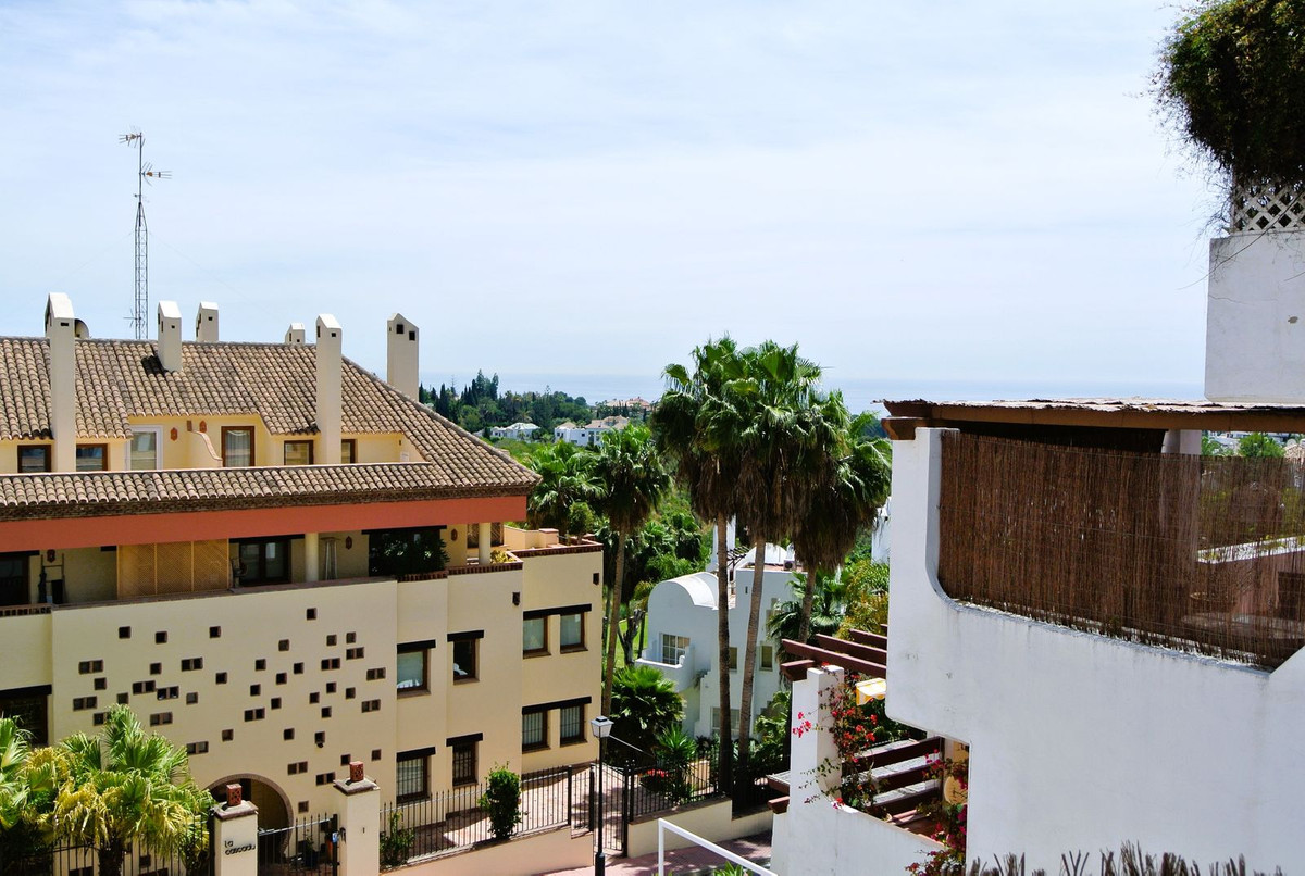 Apartment for Sale in The Golden Mile, Costa del Sol