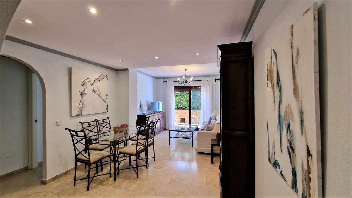 2 bedroom Apartment For Sale in The Golden Mile, Málaga - thumb 4