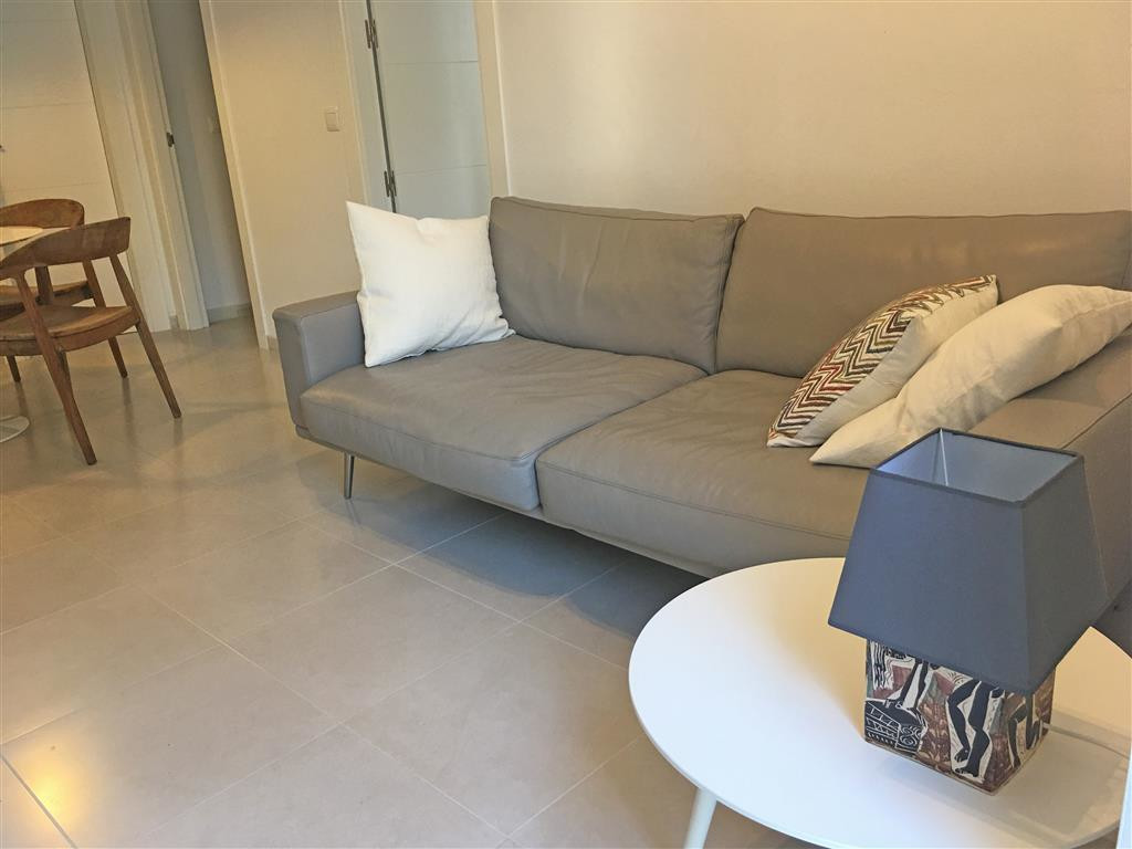 2 bedroom Apartment For Sale in Estepona, Málaga - thumb 3