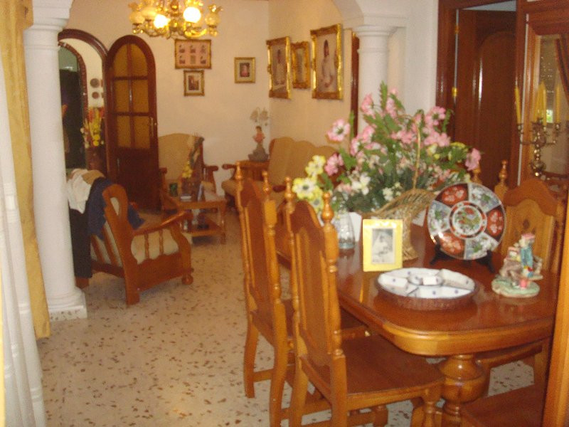 Villa con 13 Dormitorios en Venta Estepona