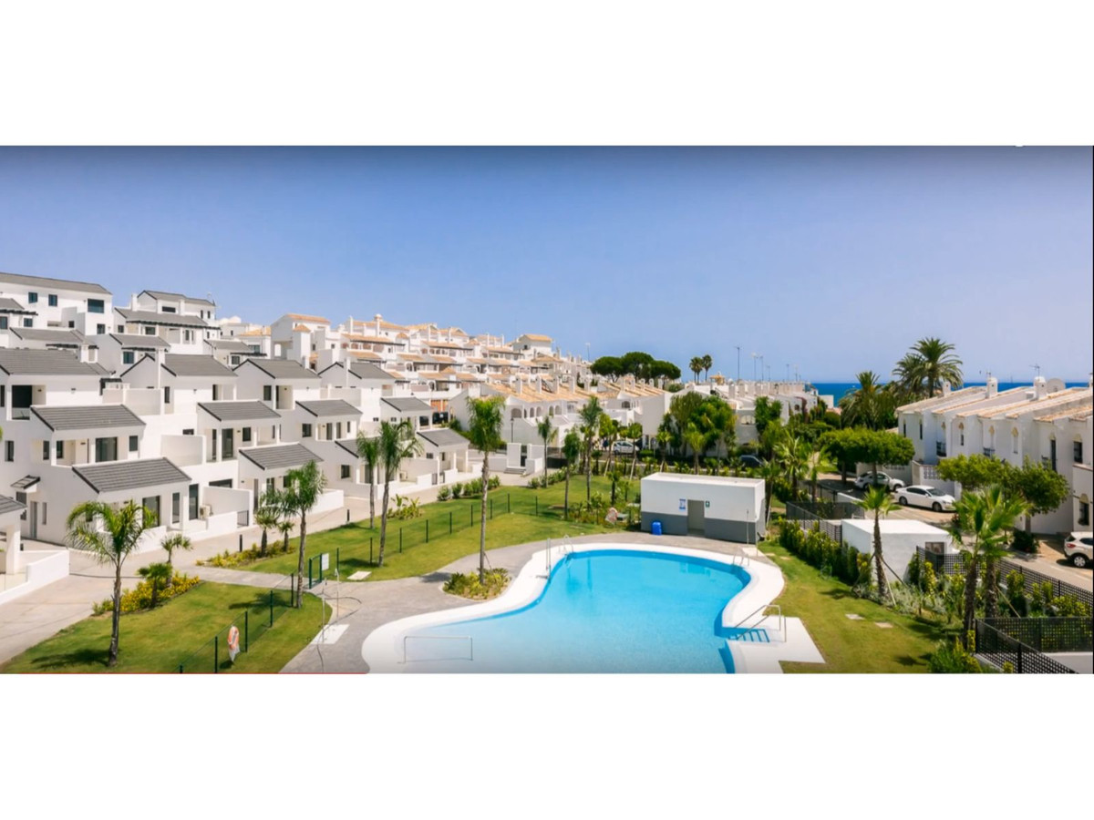Luxury beach apartments near Estepona