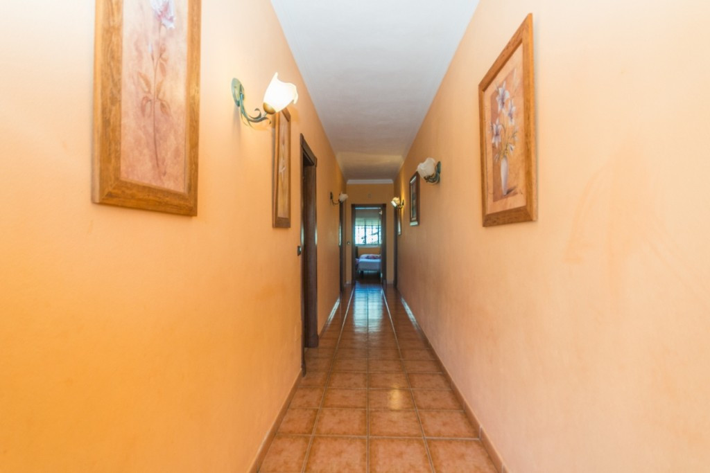3 bedroom Villa For Sale in Mijas Costa, Málaga - thumb 20