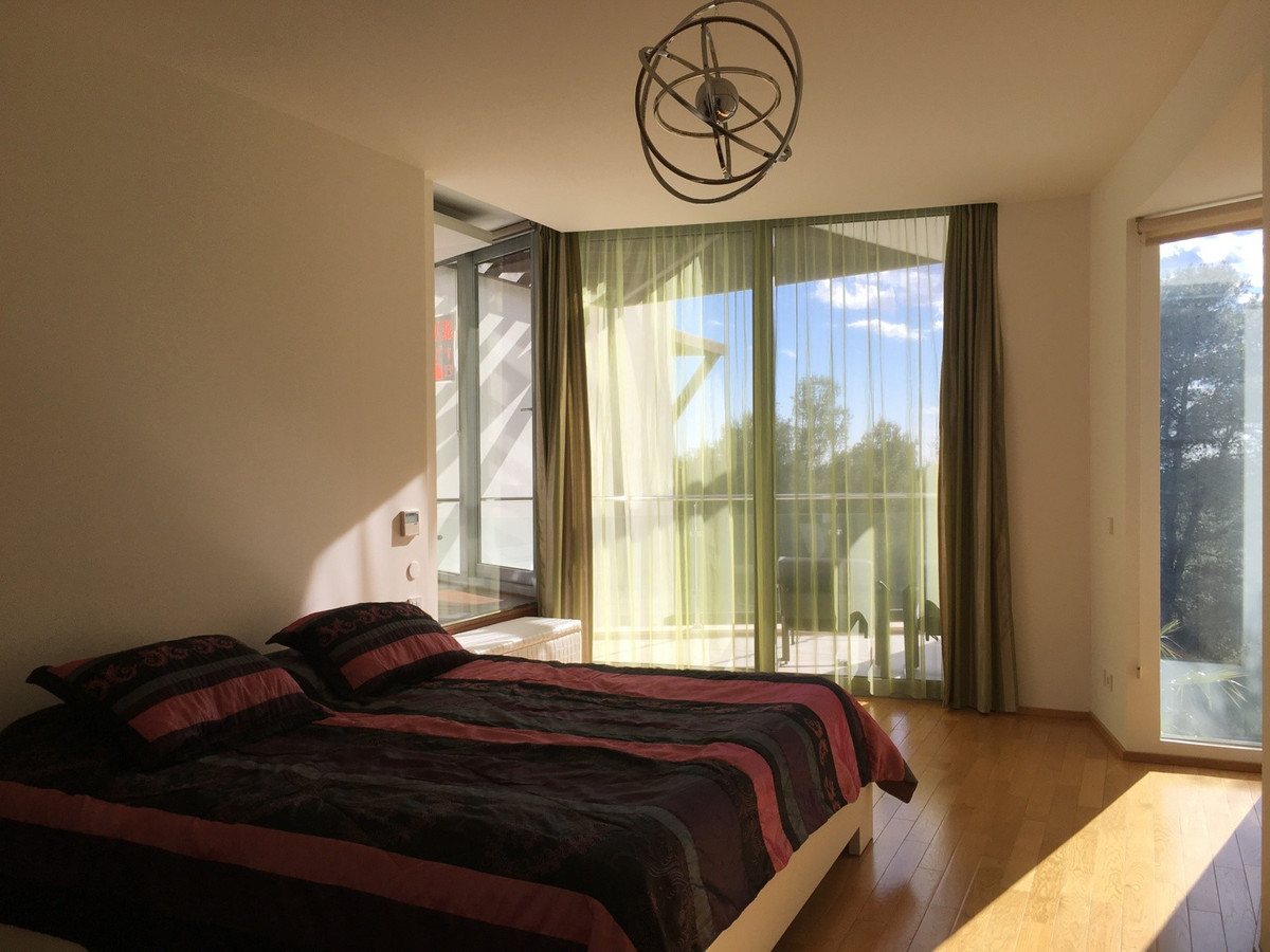 2 bedroom Apartment For Sale in Sierra Blanca, Málaga - thumb 4