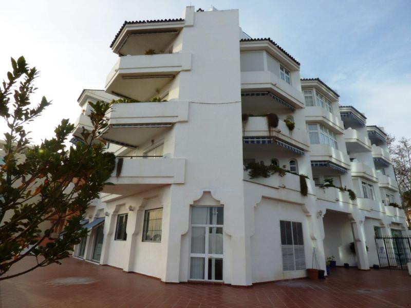 3 bedroom Apartment For Sale in Marbella, Málaga - thumb 3