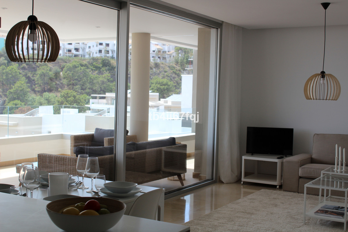 Apartment Middle Floor in Benahavís, Costa del Sol
