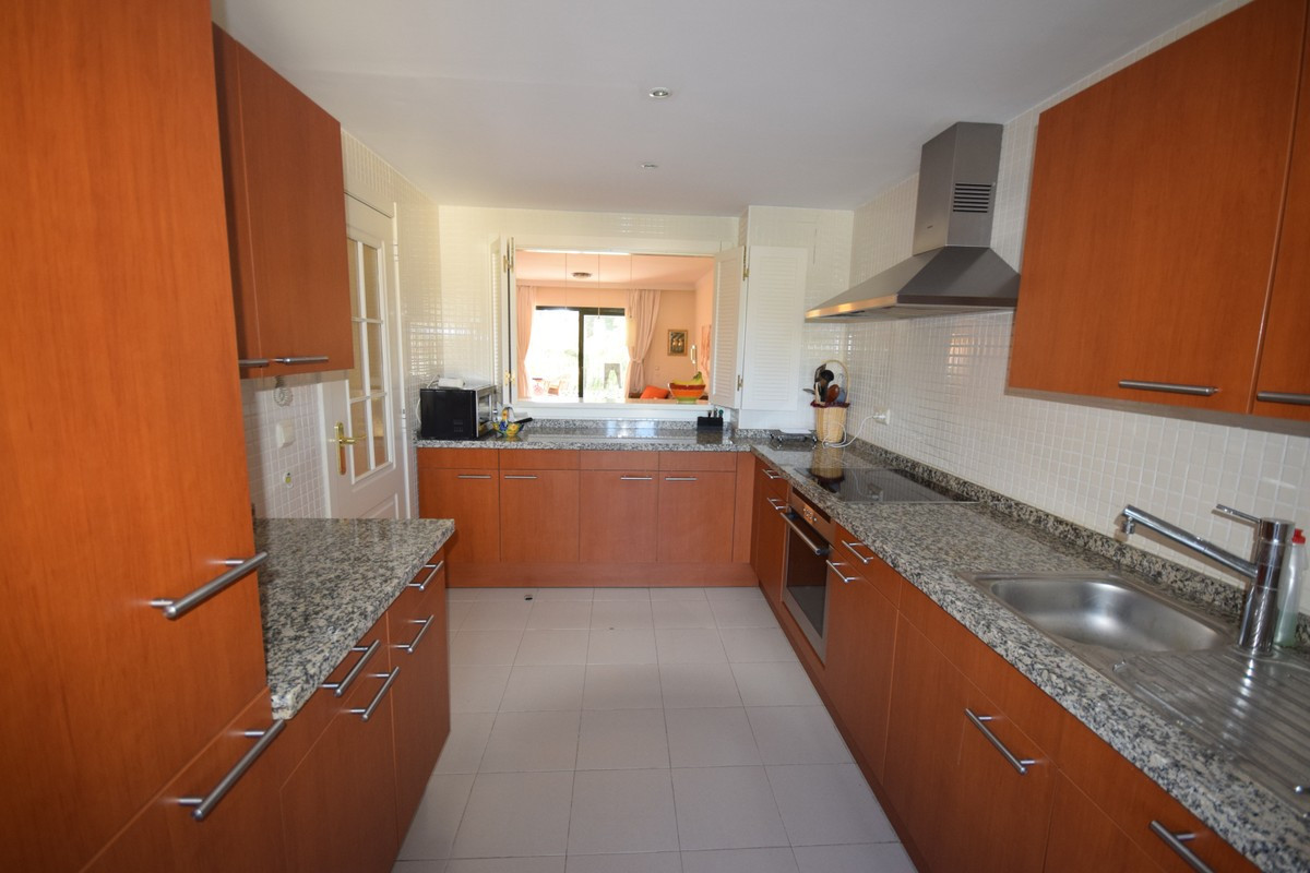 Appartement te koop in Nueva Andalucía R3539410