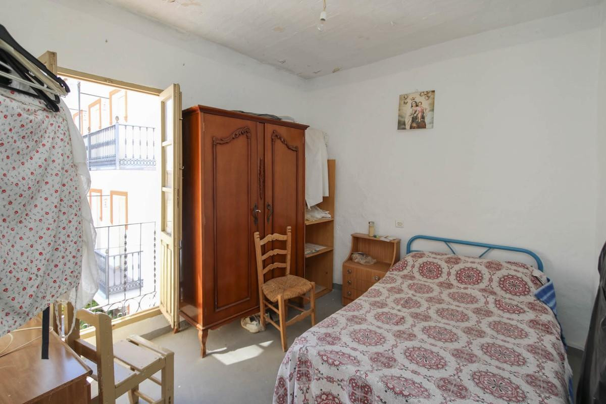 5 Dormitorio Adosada Unifamiliar En Venta Guaro