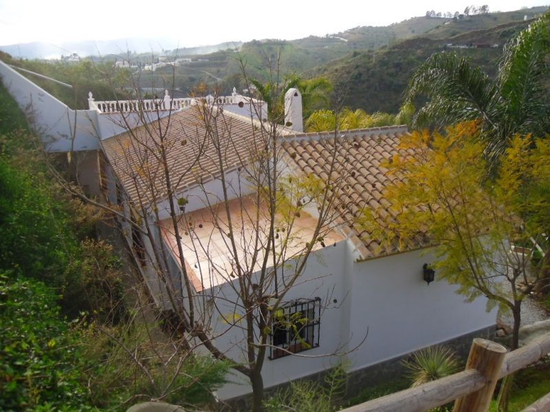 This is a brand new villa set in lovely grounds with extensive gardens, fruit trees and super mountain views.