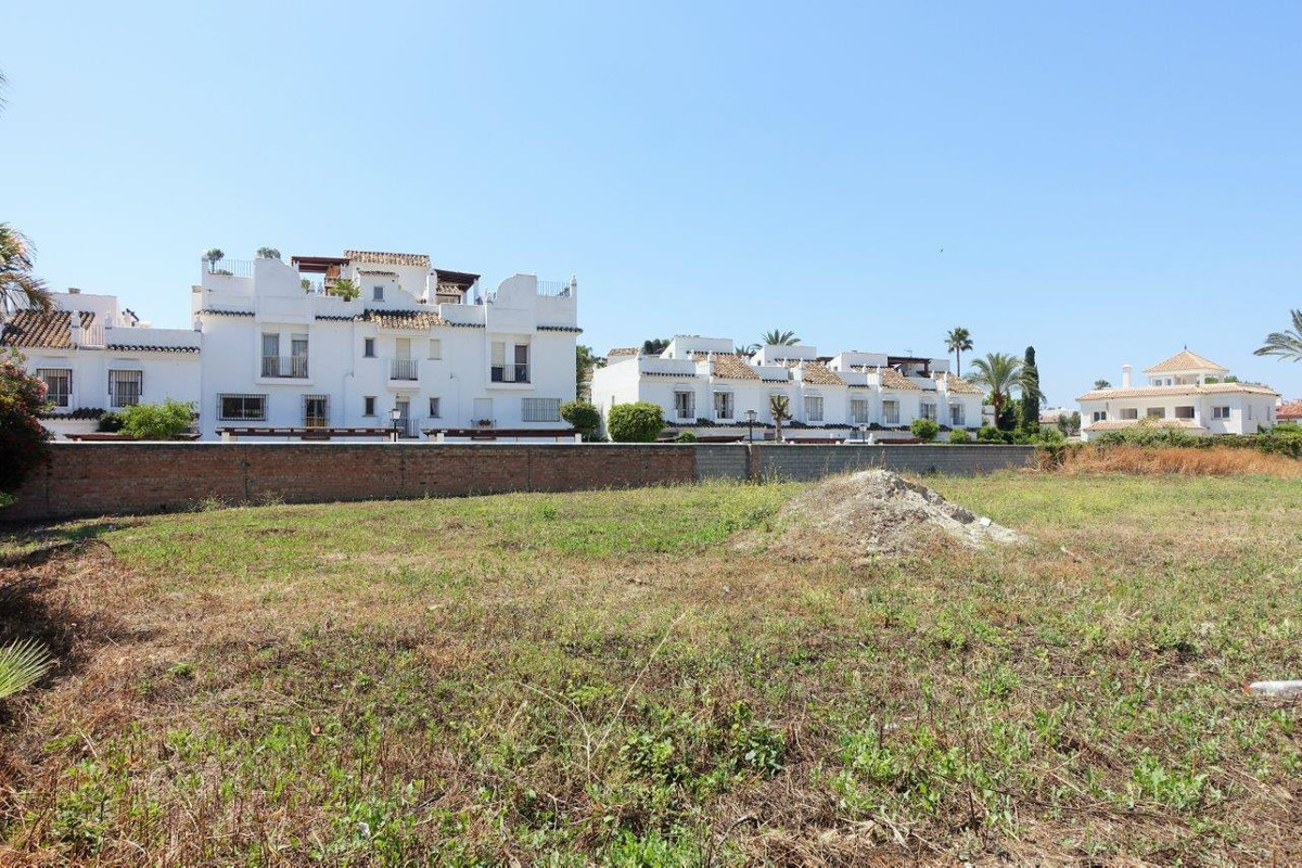 0 bedroom Land For Sale in San Pedro de Alcántara, Málaga - thumb 2