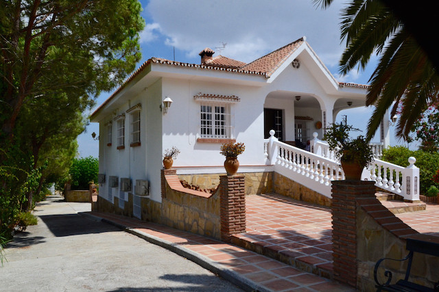 7 bed Villa for sale in Alhaurín el Grande