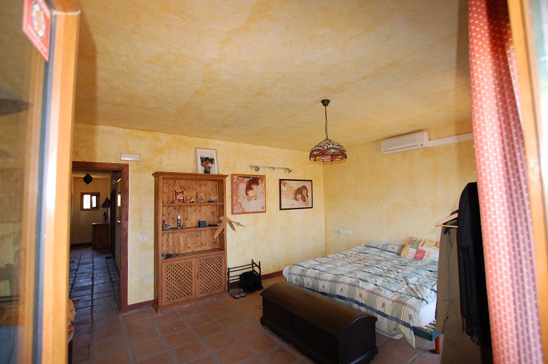 4 bedroom Villa For Sale in Mijas Costa, Málaga - thumb 17
