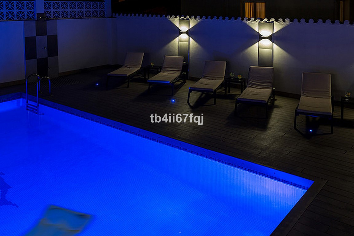 5 bedroom Villa For Sale in Nueva Andalucía, Málaga - thumb 36