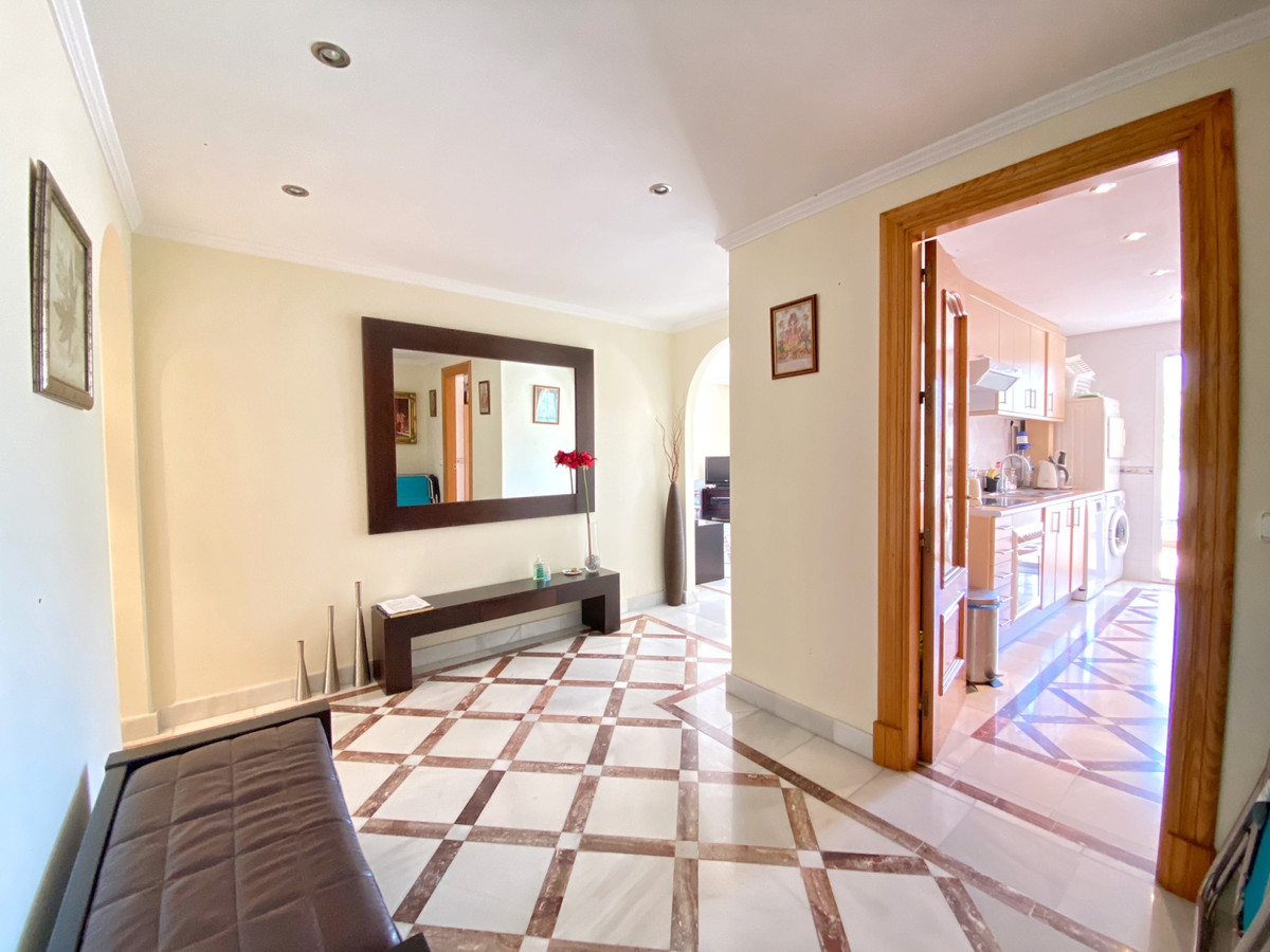 3 bedroom Apartment For Sale in Nueva Andalucía, Málaga - thumb 7