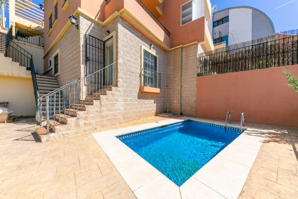 4 bedroom Villa For Sale in Fuengirola, Málaga - thumb 23