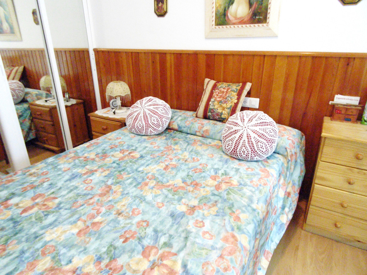 6 bedroom Villa For Sale in Coín, Málaga - thumb 22