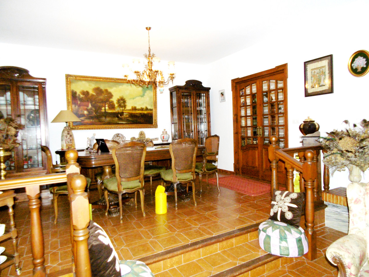 Villa te koop in Coín R3240280