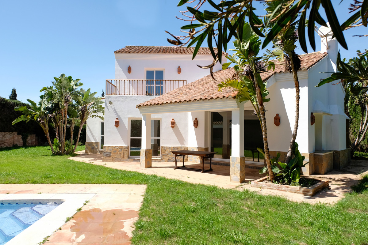 3 bedroom Villa For Sale in Sotogrande, Cádiz - thumb 3