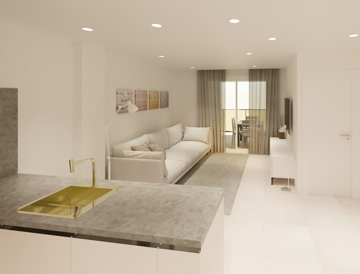 Ground Floor Apartment for sale in Fuengirola R4600363