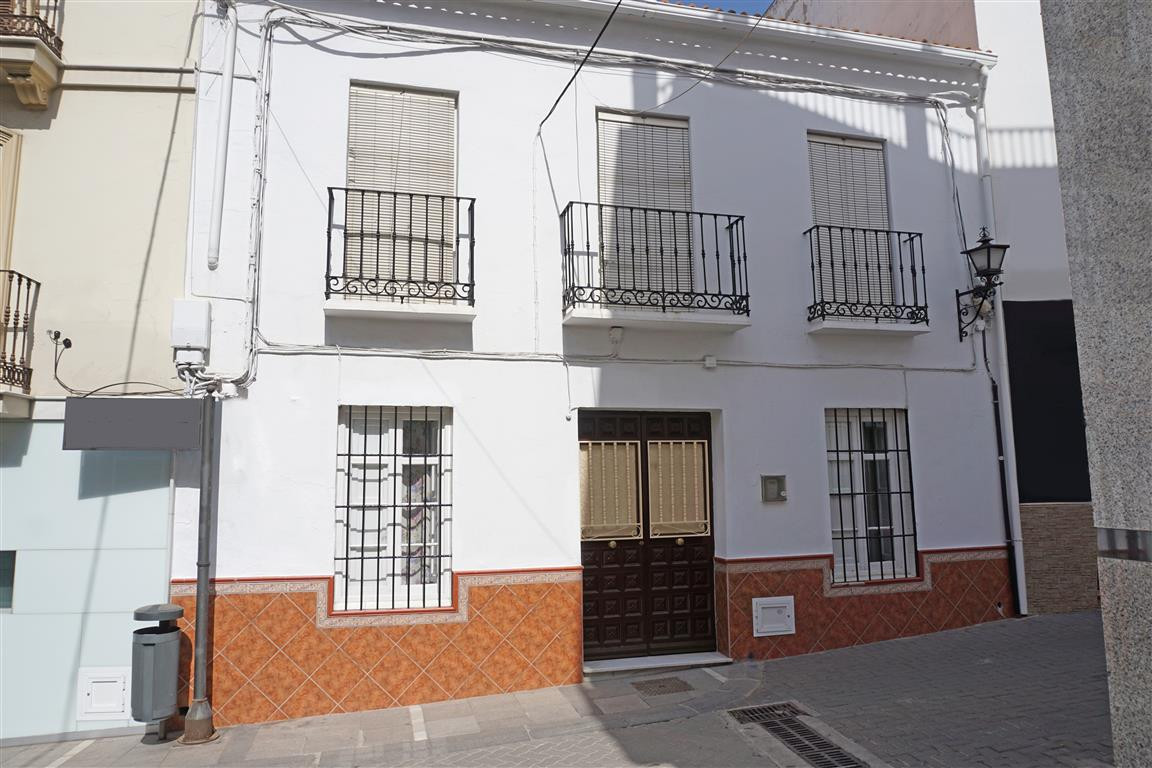 6 bedrooms Townhouse in Alhaurín el Grande