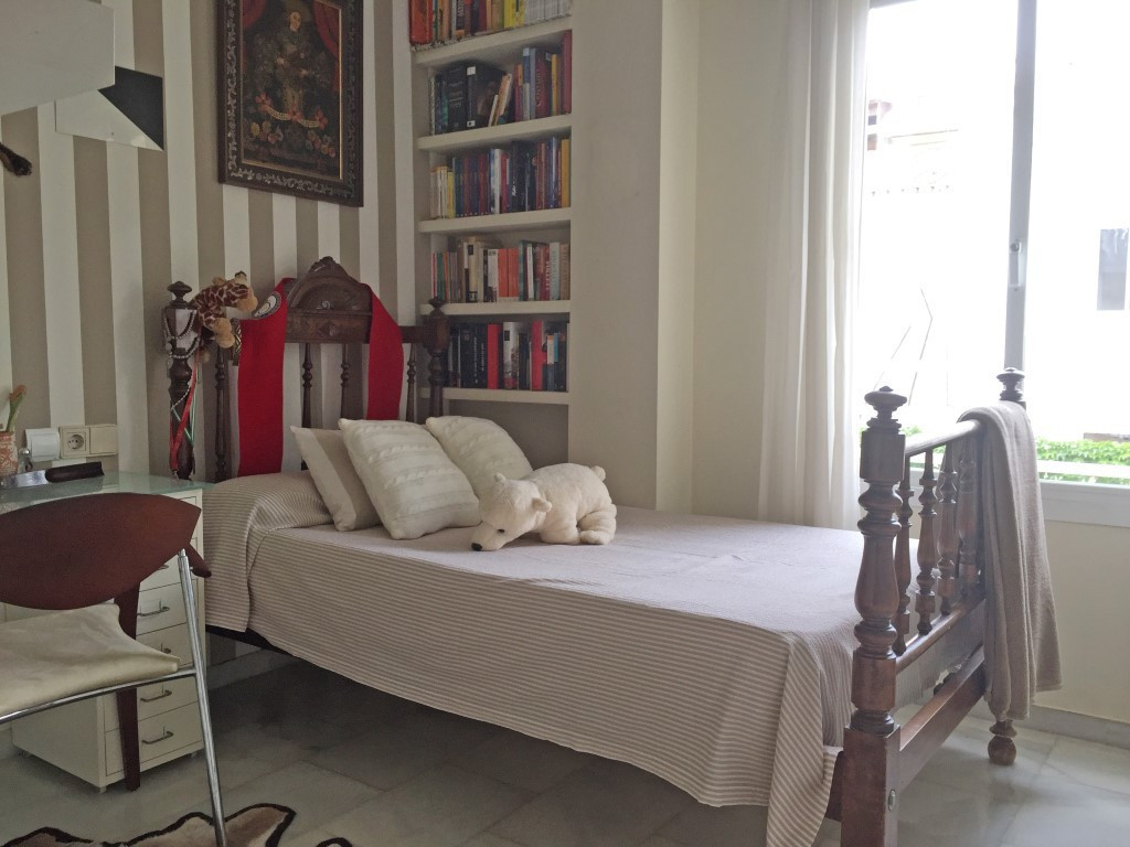 5 bedroom Townhouse For Sale in Marbella, Málaga - thumb 13