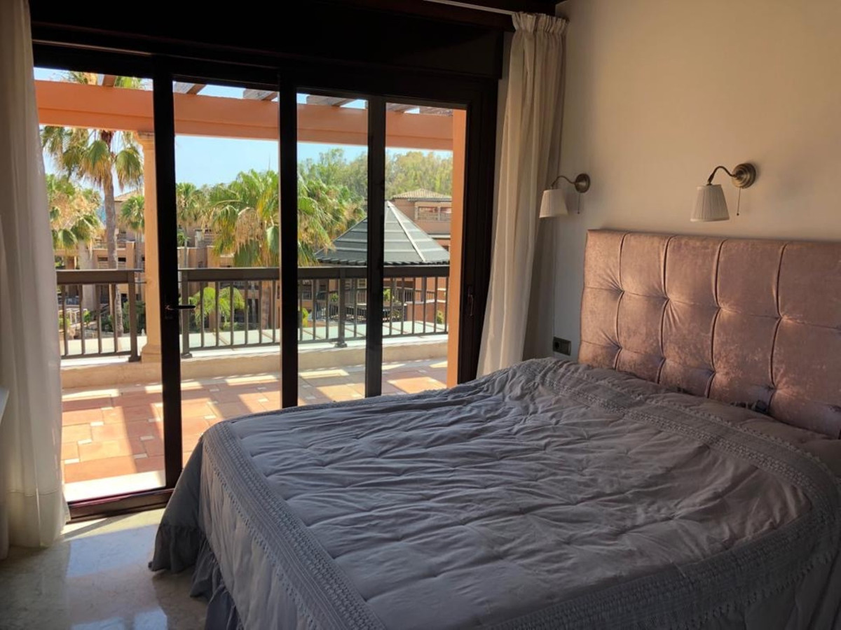 3 bedroom Apartment For Sale in San Pedro de Alcántara, Málaga - thumb 4