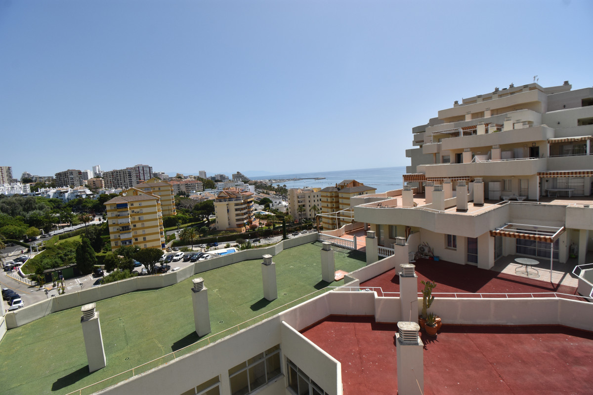1 bedroom Apartment For Sale in Benalmadena Costa, Málaga - thumb 31