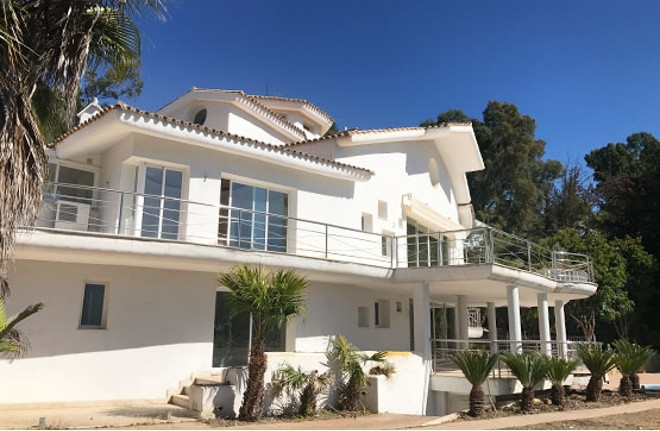 Villa Individuelle à Los Almendros, Costa del Sol
