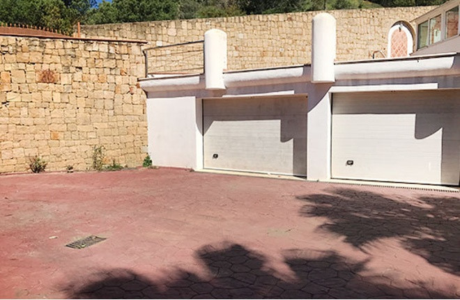 5 bedroom Villa For Sale in Los Almendros, Málaga - thumb 5