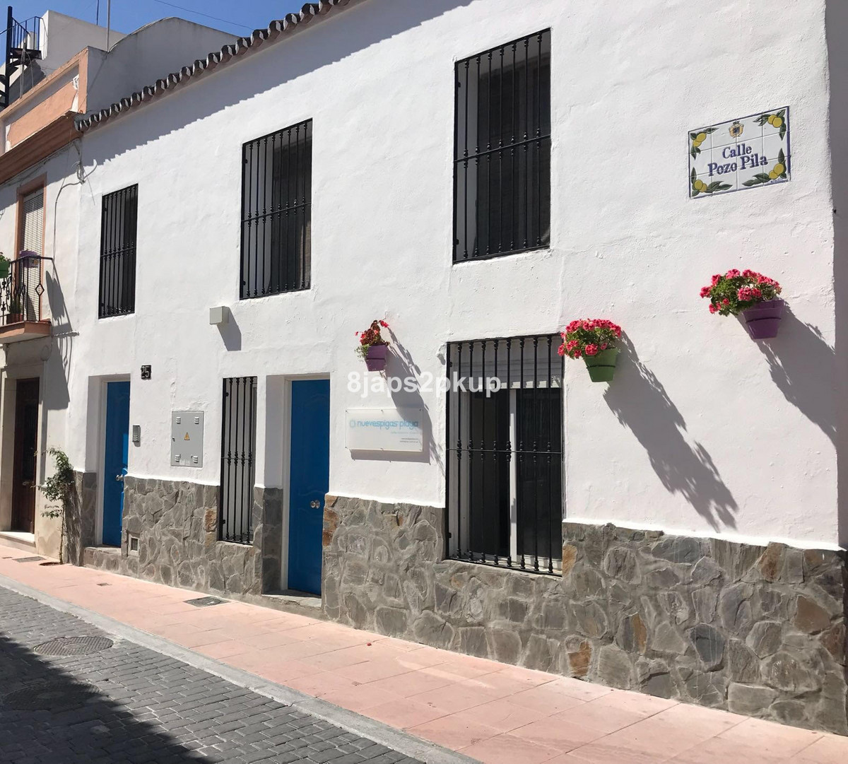 8 bedroom Townhouse For Sale in Estepona, Málaga - thumb 4