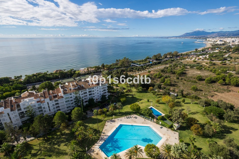 Apartment for sale in Torre Real, Marbella East