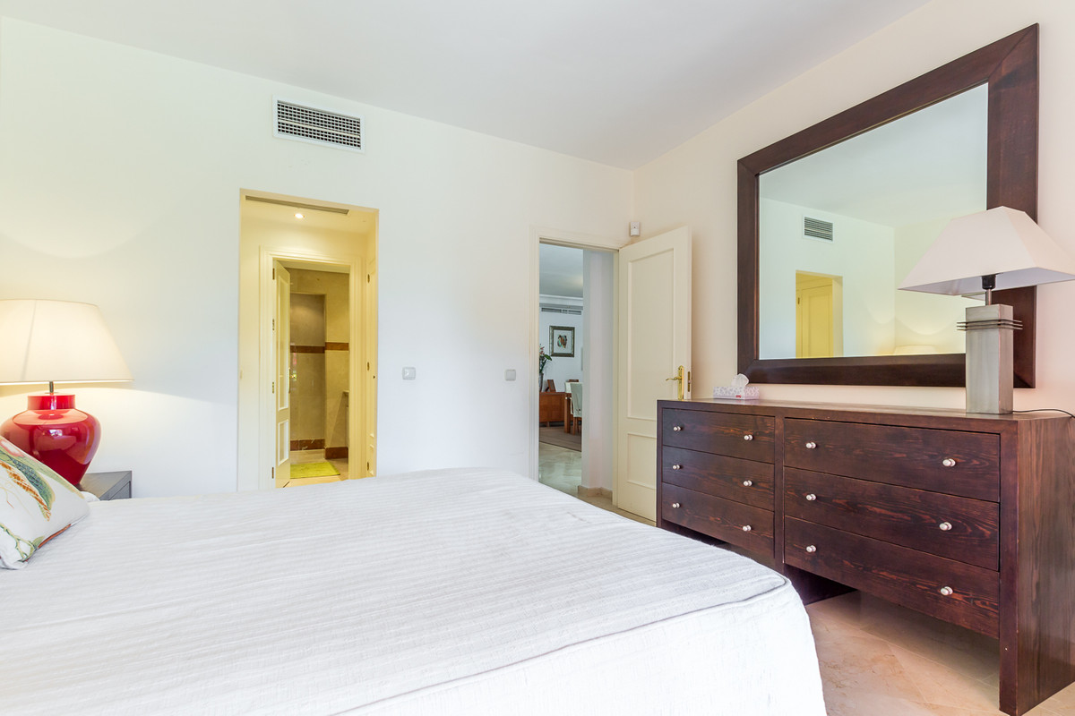 2 bedrooms Apartment in New Golden Mile