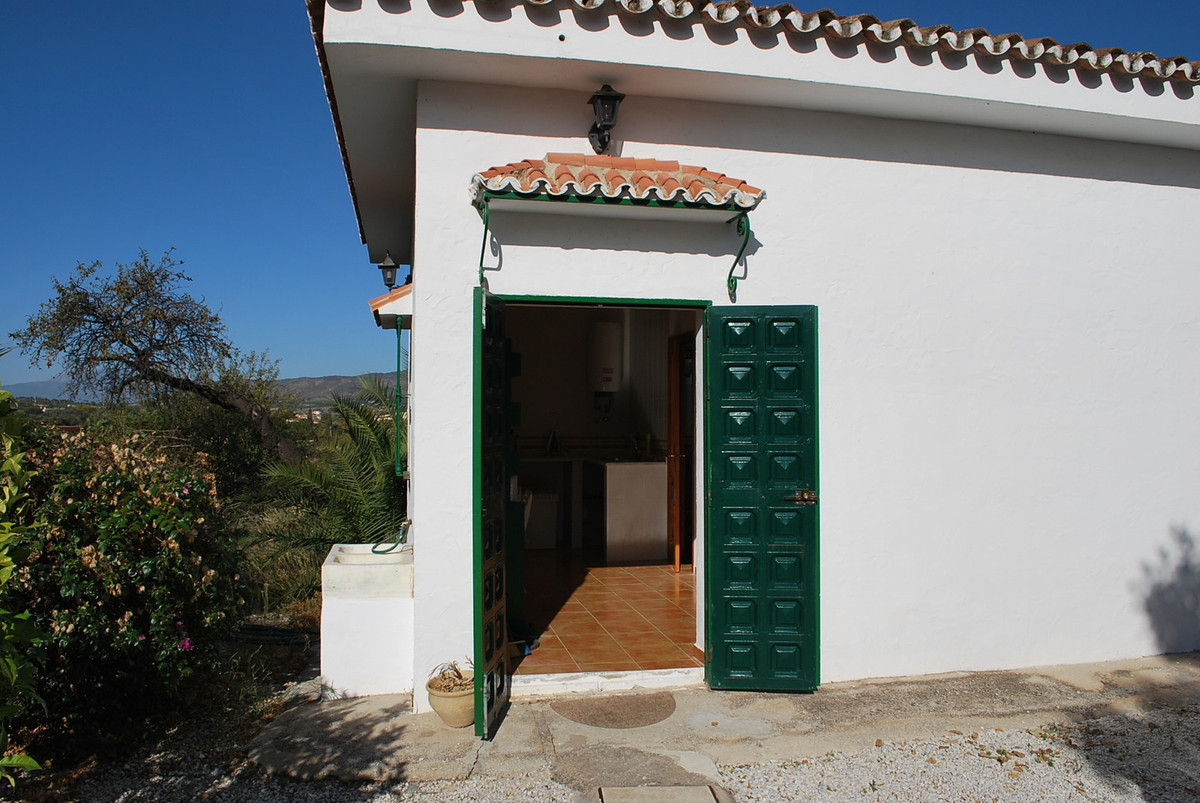 Villa te koop in Alhaurín de la Torre R3046112