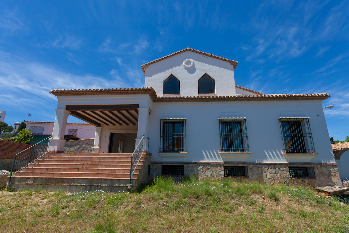 						Villa  Detached
													for sale 
																			 in Benalmadena
					