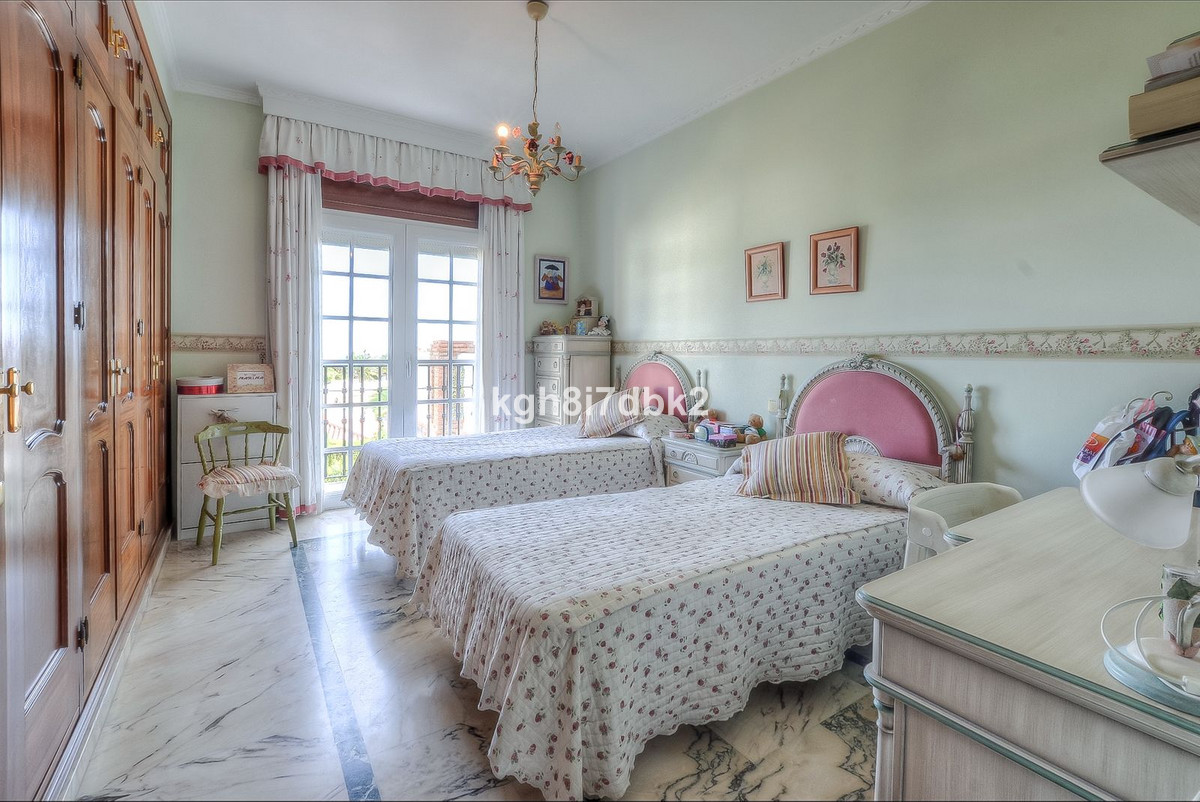 10 Bedroom Villa for sale Benalmadena